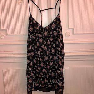 Light pink and black floral dress!🌸